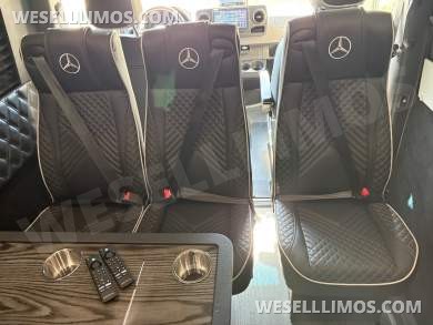 2025 Westwind Mercedes-Benz Sprinter Sprinter - Sprinter for Sale in Baldwin, NY - Photo 17