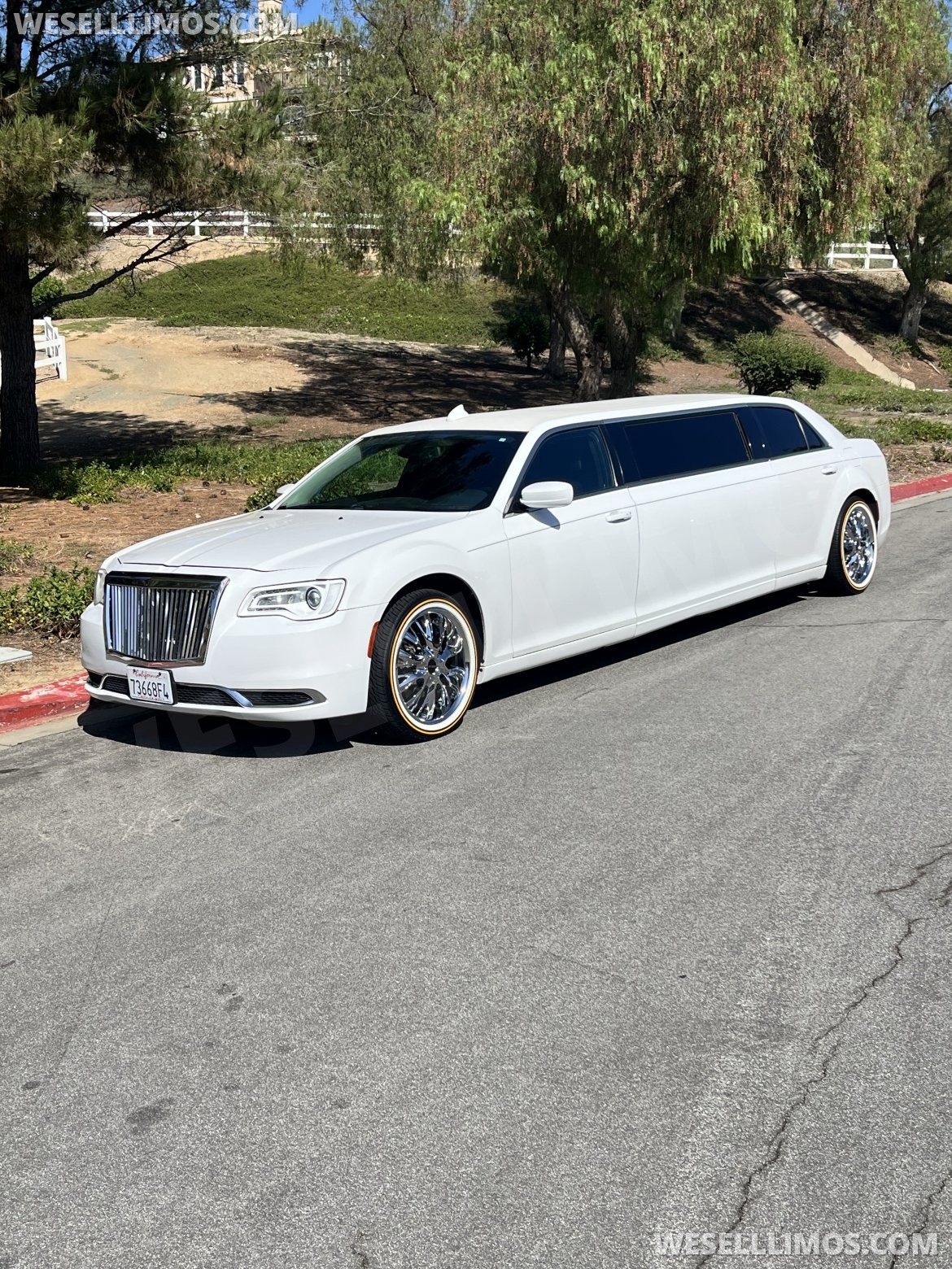 Limousine for Sale in Yorba Linda, CA - Photo 2