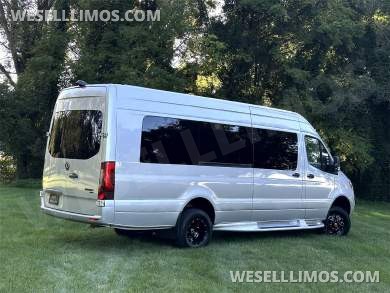 2023 AWD Dreamliner 12 Passenger Auto Elite Mercedes-Benz Sprinter - Sprinter for Sale in Elkhart, IN - Photo 34