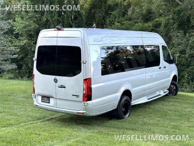 2023 AWD Dreamliner 12 Passenger Auto Elite Mercedes-Benz Sprinter - Sprinter for Sale in Elkhart, IN - Photo 36