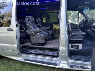 2023 AWD Dreamliner 12 Passenger Auto Elite Mercedes-Benz Sprinter - Sprinter for Sale in Elkhart, IN - Photo 37
