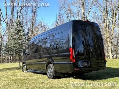 2024 Maybach Trim Elite Pullman 15 Passenger Auto Elite Mercedes-Benz Sprinter - Sprinter for Sale in Elkhart, IN - Photo 55
