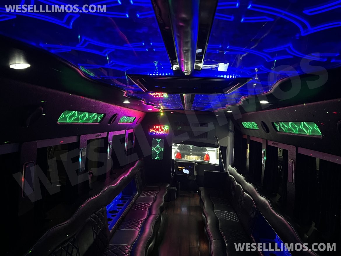 Limo Bus for Sale in Modesto, CA - Photo 3