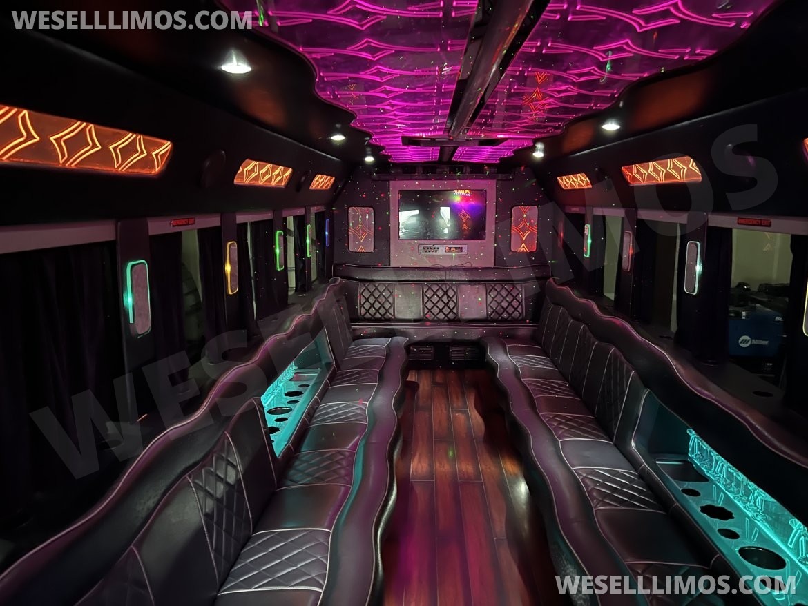 Limo Bus for Sale in Modesto, CA - Photo 4