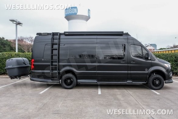 2025 OGV Luxury Coach V-Cruise 100BA Sprinter for Sale in Addison, TX - Photo 2
