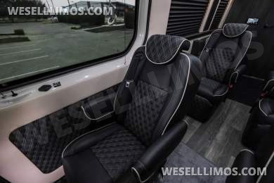 2025 OGV OGV Luxury Coach V-Cruise 100BA Sprinter - Sprinter for Sale in Addison, TX - Photo 22