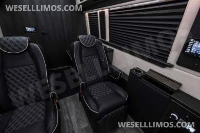 2025 OGV OGV Luxury Coach V-Cruise 100BA Sprinter - Sprinter for Sale in Addison, TX - Photo 28