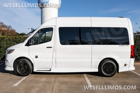 2026 Mercedes-Benz Ultimate Toys Freedom 144 9 Passanger Sprinter for Sale in Dallas, TX - Photo 2