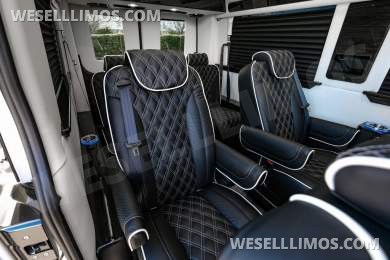 2026 Ultimate Toys Mercedes-Benz Ultimate Toys Freedom144 9 Passenger Sprinter - Sprinter for Sale in Dallas, TX - Photo 17