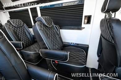 2026 Ultimate Toys Mercedes-Benz Ultimate Toys Freedom144 9 Passenger Sprinter - Sprinter for Sale in Dallas, TX - Photo 19