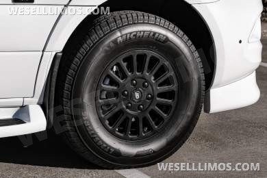 2026 Ultimate Toys Mercedes-Benz Ultimate Toys Freedom144 9 Passenger Sprinter - Sprinter for Sale in Dallas, TX - Photo 12