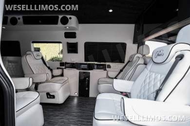 2020 LCW Mercedes-Benz LCW Super Family Traveler 12 Passenger Sprinter Sprinter - Sprinter for Sale in Dallas, TX - Photo 15