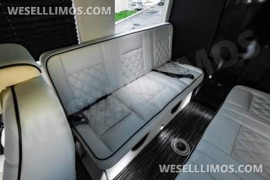 2020 LCW Mercedes-Benz LCW Super Family Traveler 12 Passenger Sprinter Sprinter - Sprinter for Sale in Dallas, TX - Photo 27