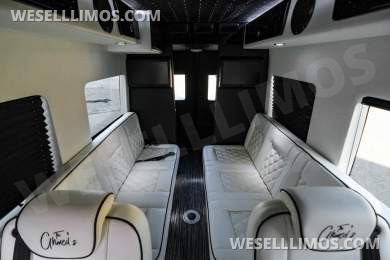 2020 LCW Mercedes-Benz LCW Super Family Traveler 12 Passenger Sprinter Sprinter - Sprinter for Sale in Dallas, TX - Photo 28