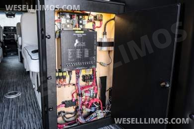 2020 LCW Mercedes-Benz LCW Super Family Traveler 12 Passenger Sprinter Sprinter - Sprinter for Sale in Dallas, TX - Photo 32