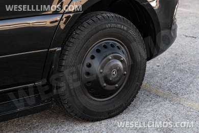 2020 LCW Mercedes-Benz LCW Super Family Traveler 12 Passenger Sprinter Sprinter - Sprinter for Sale in Dallas, TX - Photo 34