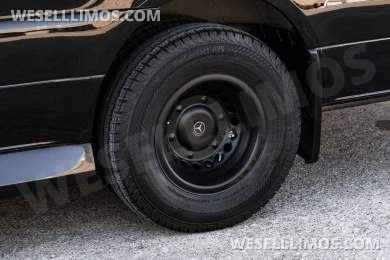 2020 LCW Mercedes-Benz LCW Super Family Traveler 12 Passenger Sprinter Sprinter - Sprinter for Sale in Dallas, TX - Photo 36