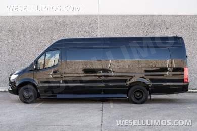 2020 LCW Mercedes-Benz LCW Super Family Traveler 12 Passenger Sprinter Sprinter - Sprinter for Sale in Dallas, TX - Photo 6