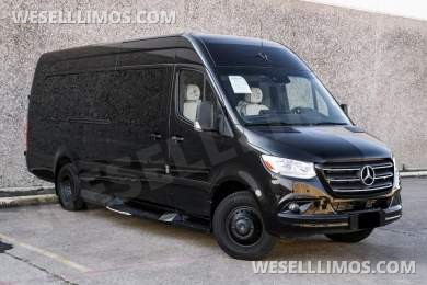 2020 Mercedes-Benz LCW Super Family Traveler 12 Passenger Sprinter Sprinter for Sale in Dallas, TX