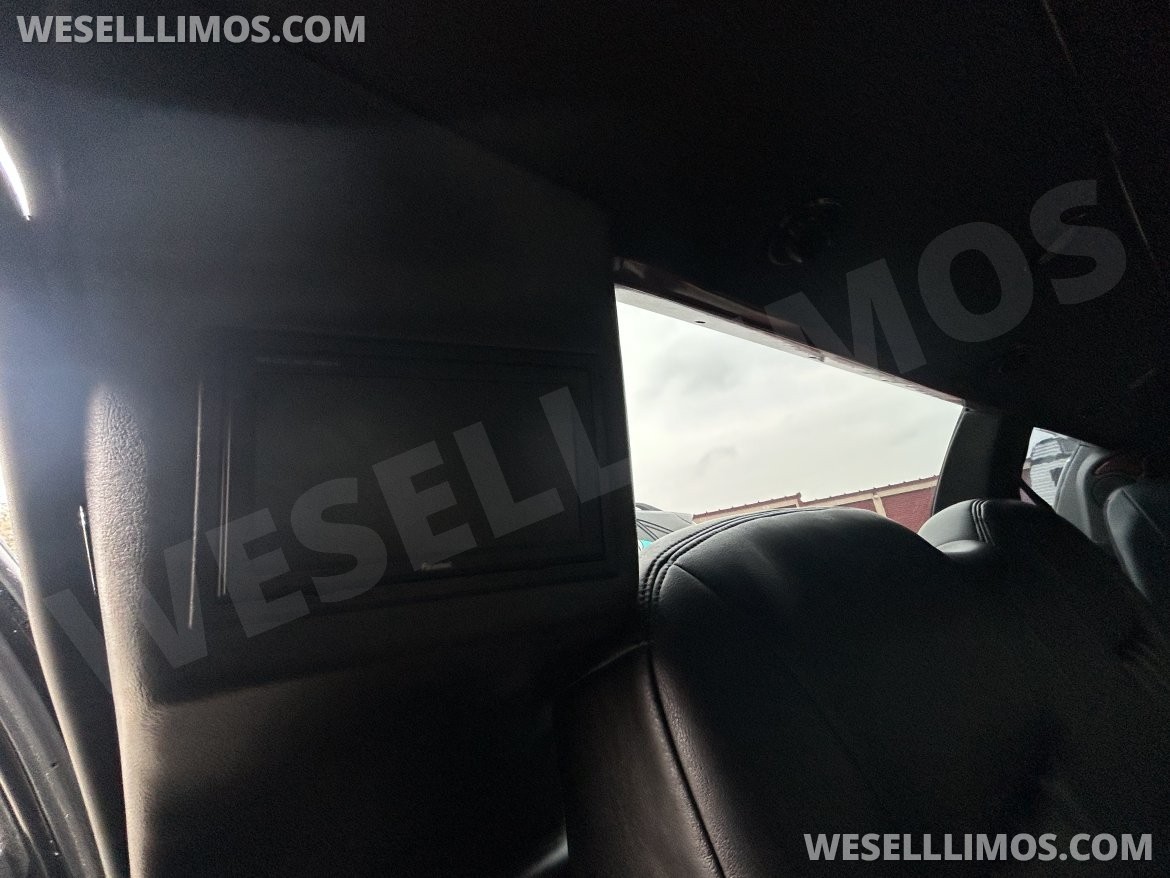 Limousine for Sale in St Charles, IL - Photo 3