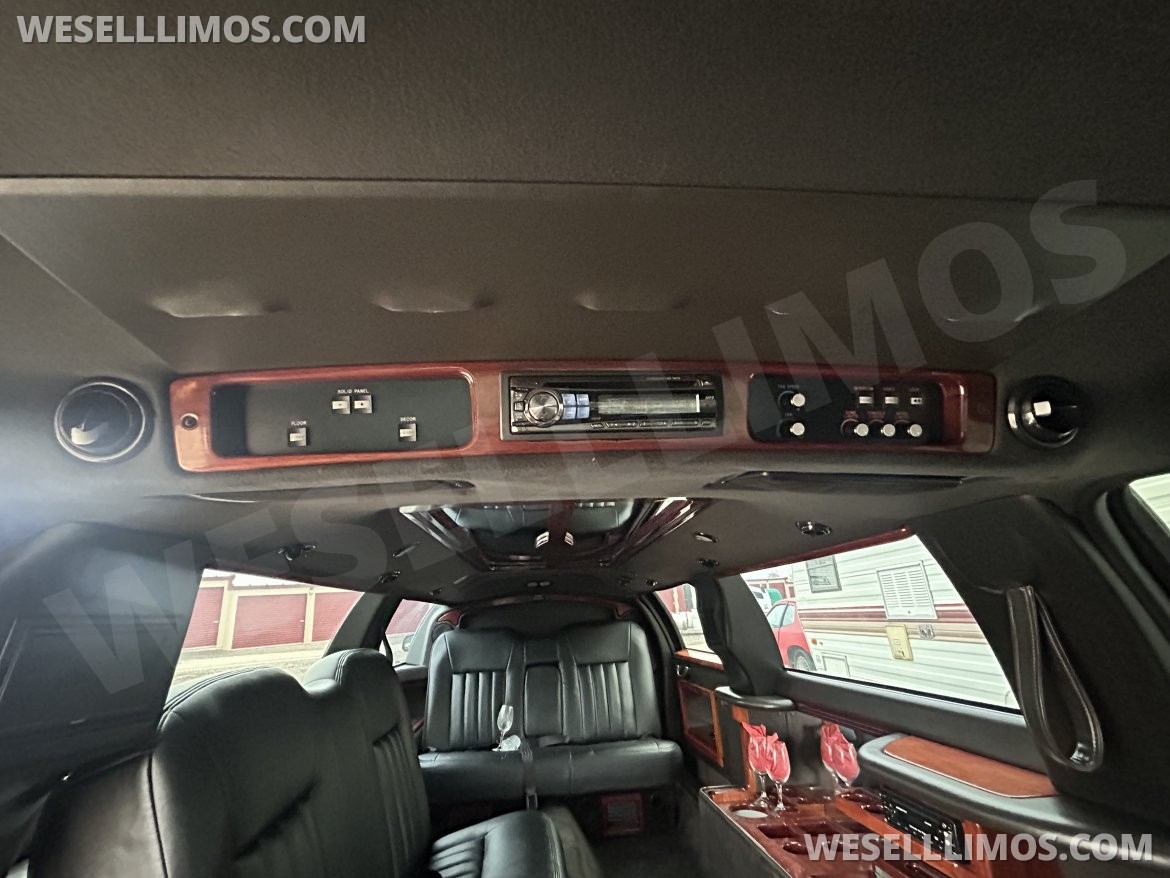 Limousine for Sale in St Charles, IL - Photo 5