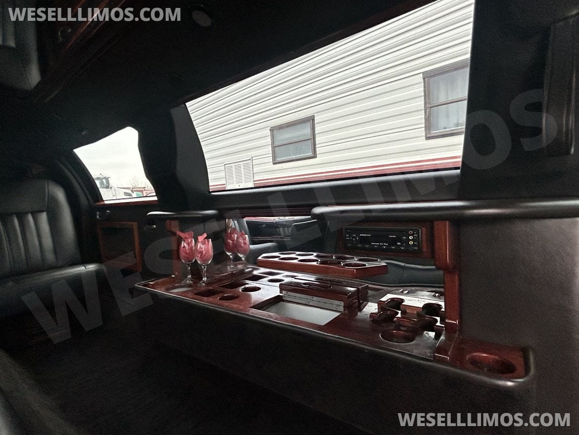 Limousine for Sale in St Charles, IL - Photo 10