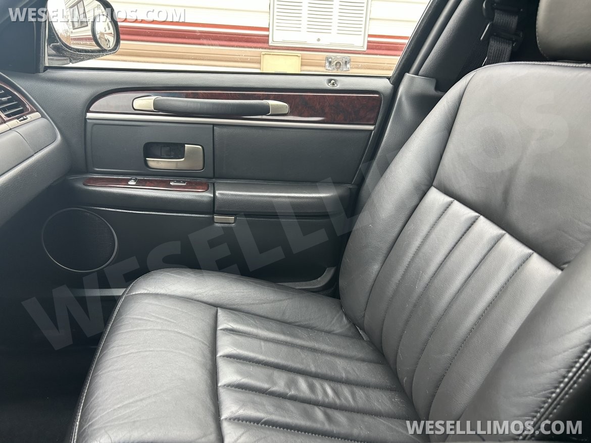 Limousine for Sale in St Charles, IL - Photo 15