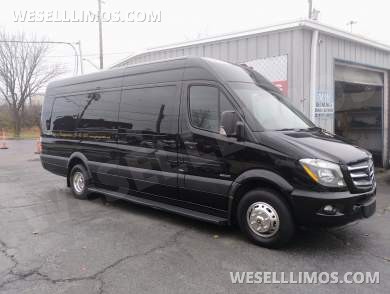 2014 Mercedes-Benz Sprinter Van 3500 Sprinter for Sale in Euclid, OH