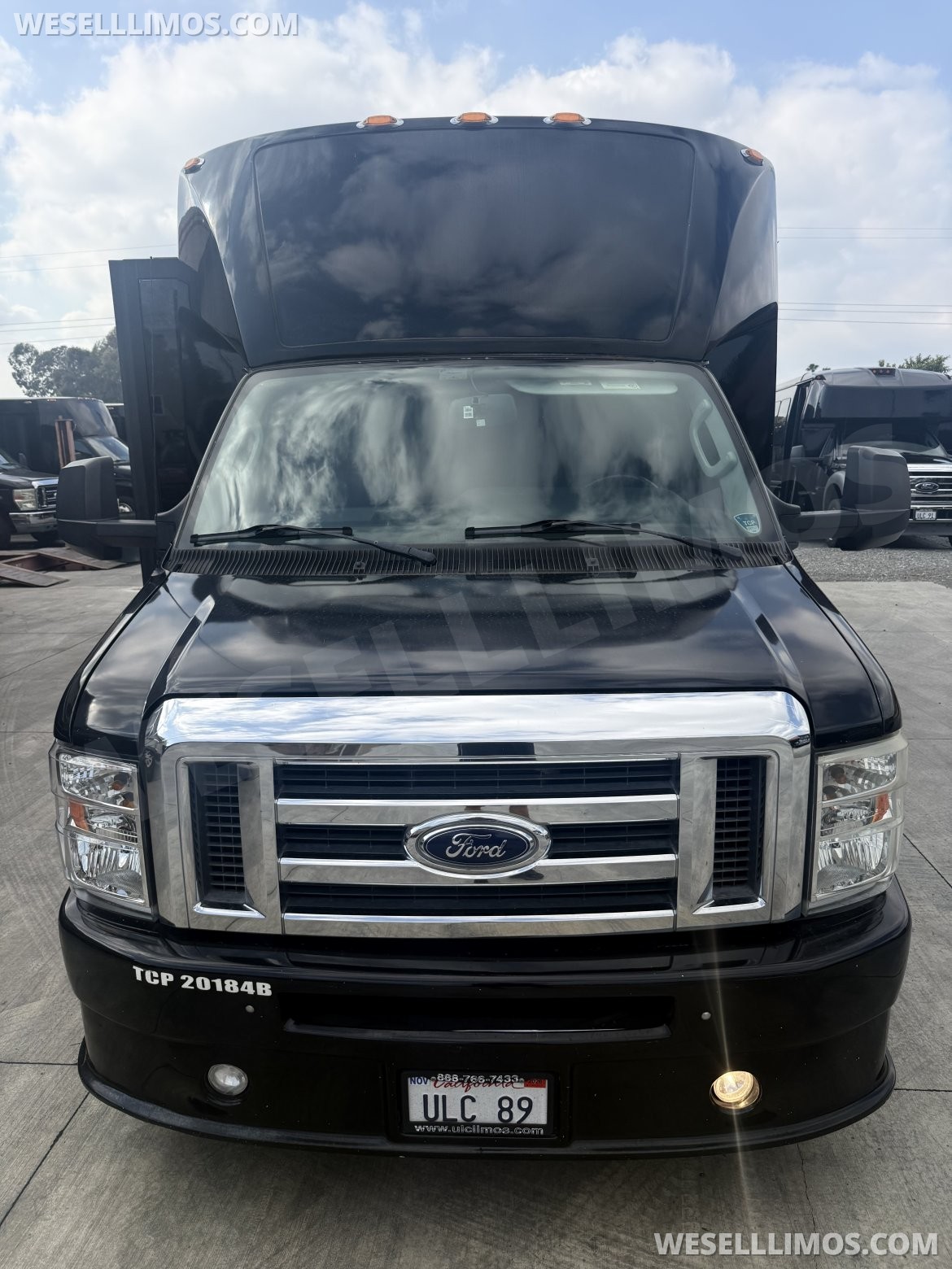 Executive Shuttle for Sale in Buena Park, CA - Photo 2