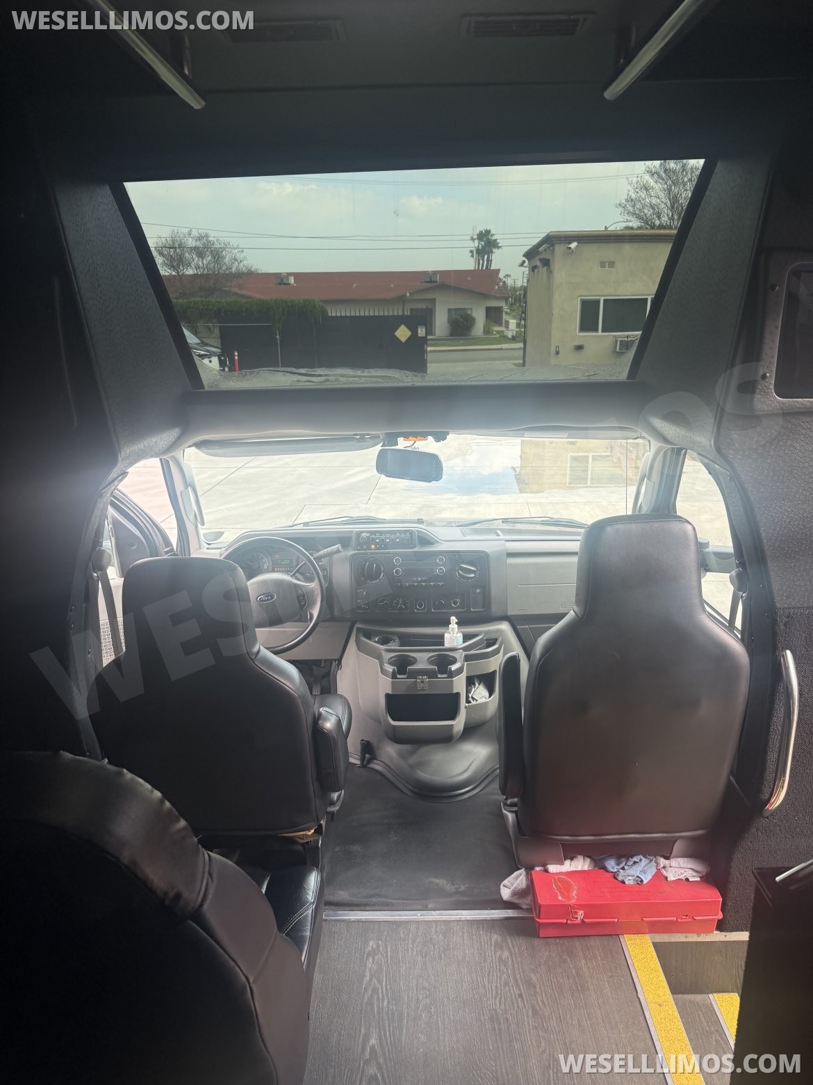 Executive Shuttle for Sale in Buena Park, CA - Photo 9