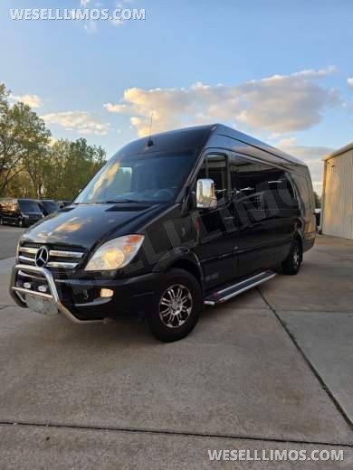 2013 Royale Mercedes-Benz Sprinter Limousine 10 Passenger - Sprinter for Sale in Erie, PA - Photo 2