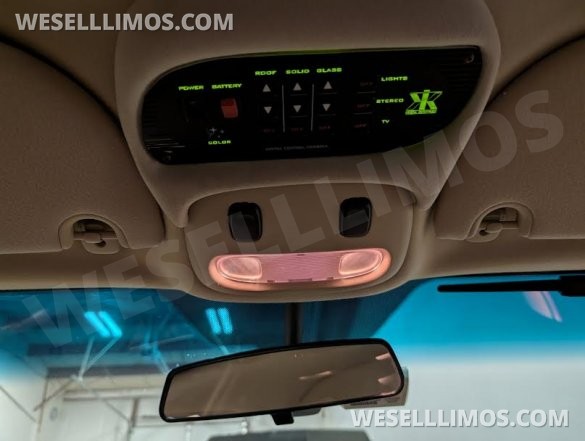 2006 Lincoln Town Car Limousine for Sale in Meredith, NH - Photo 3