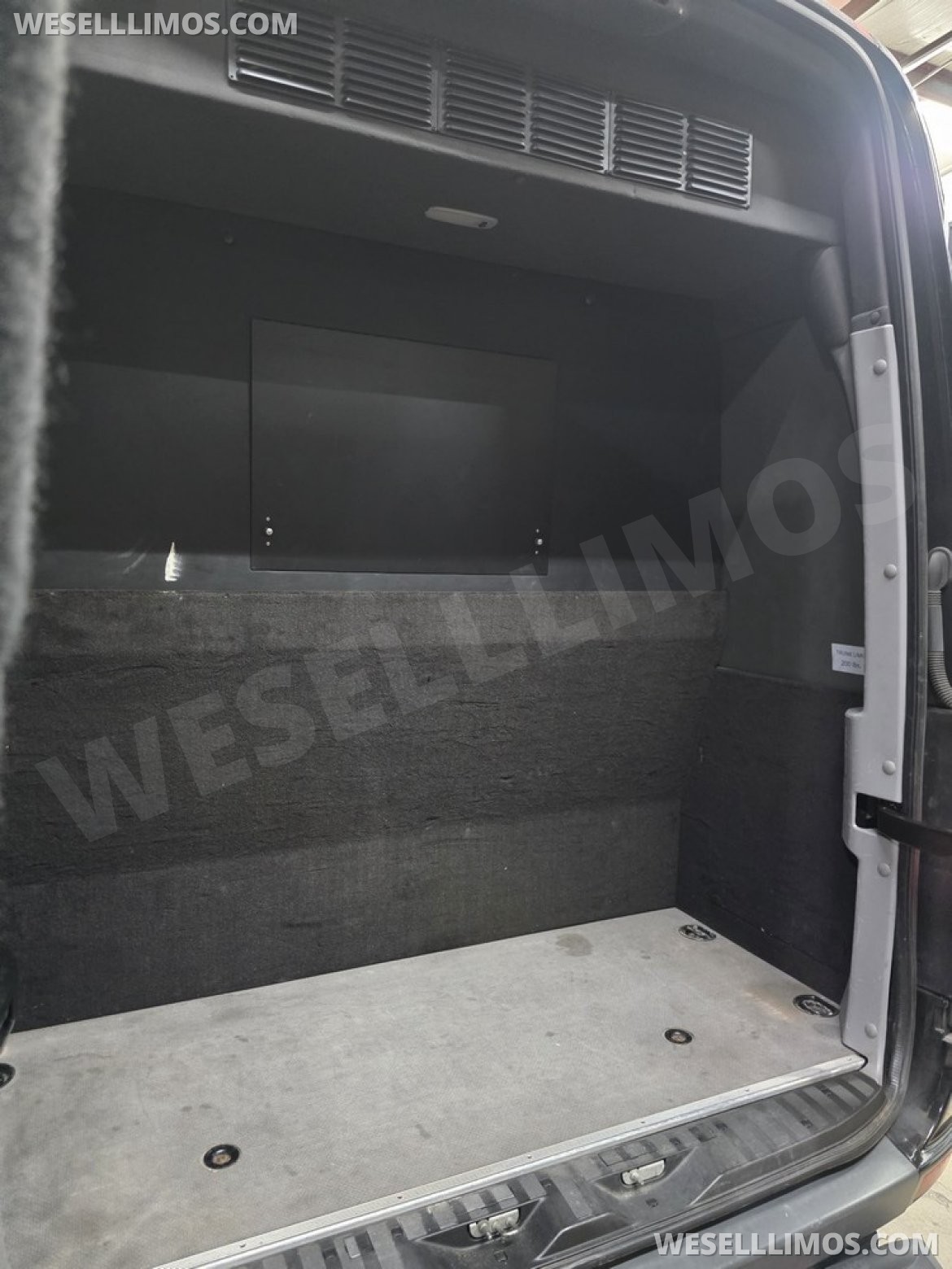 Limo Bus for Sale in Erie, PA - Photo 12