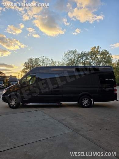 2013 Royale Mercedes-Benz Sprinter 2500 EXT Limo Bus - Limo Bus for Sale in Erie, PA - Photo 15