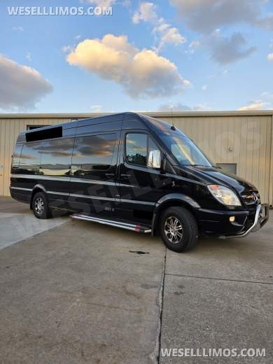 2013 Royale Mercedes-Benz Sprinter 2500 EXT Limo Bus - Limo Bus for Sale in Erie, PA - Photo 20