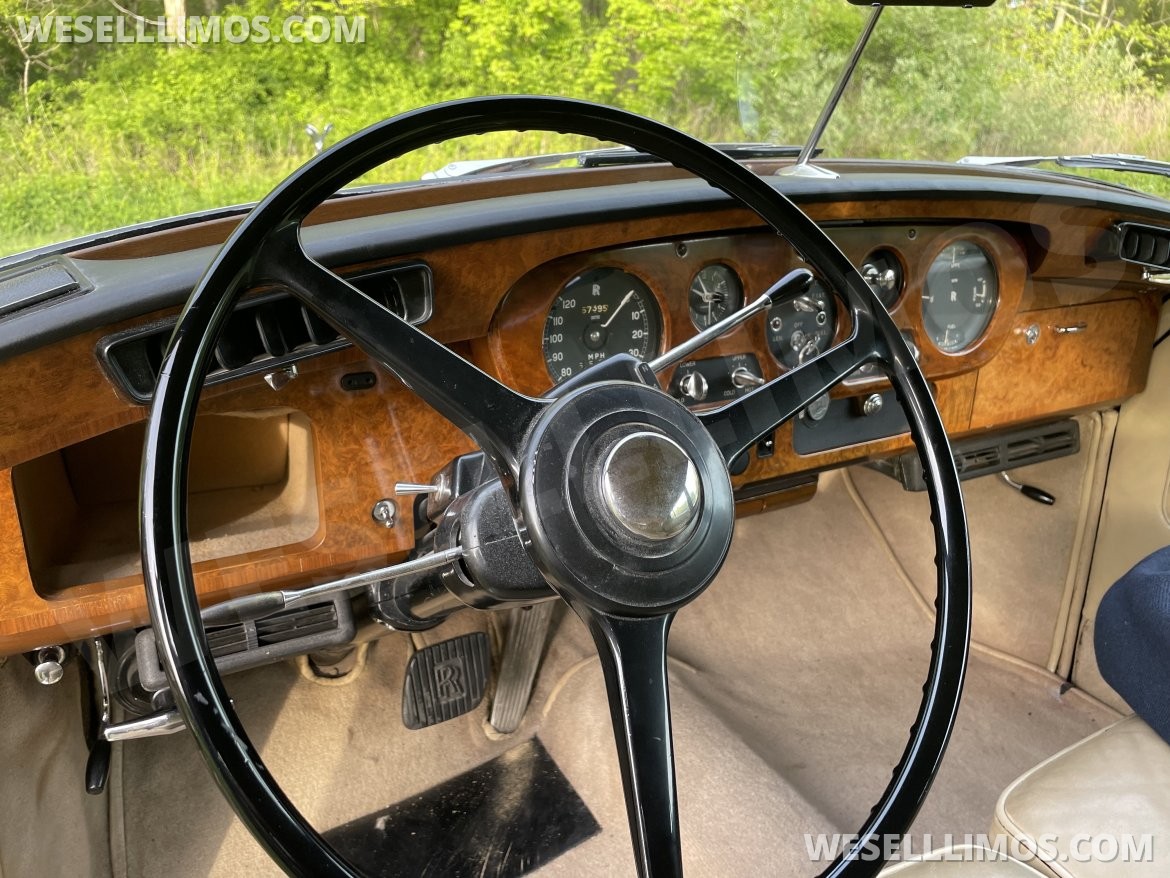Antique for Sale in Fort Lee, NJ - Photo 2