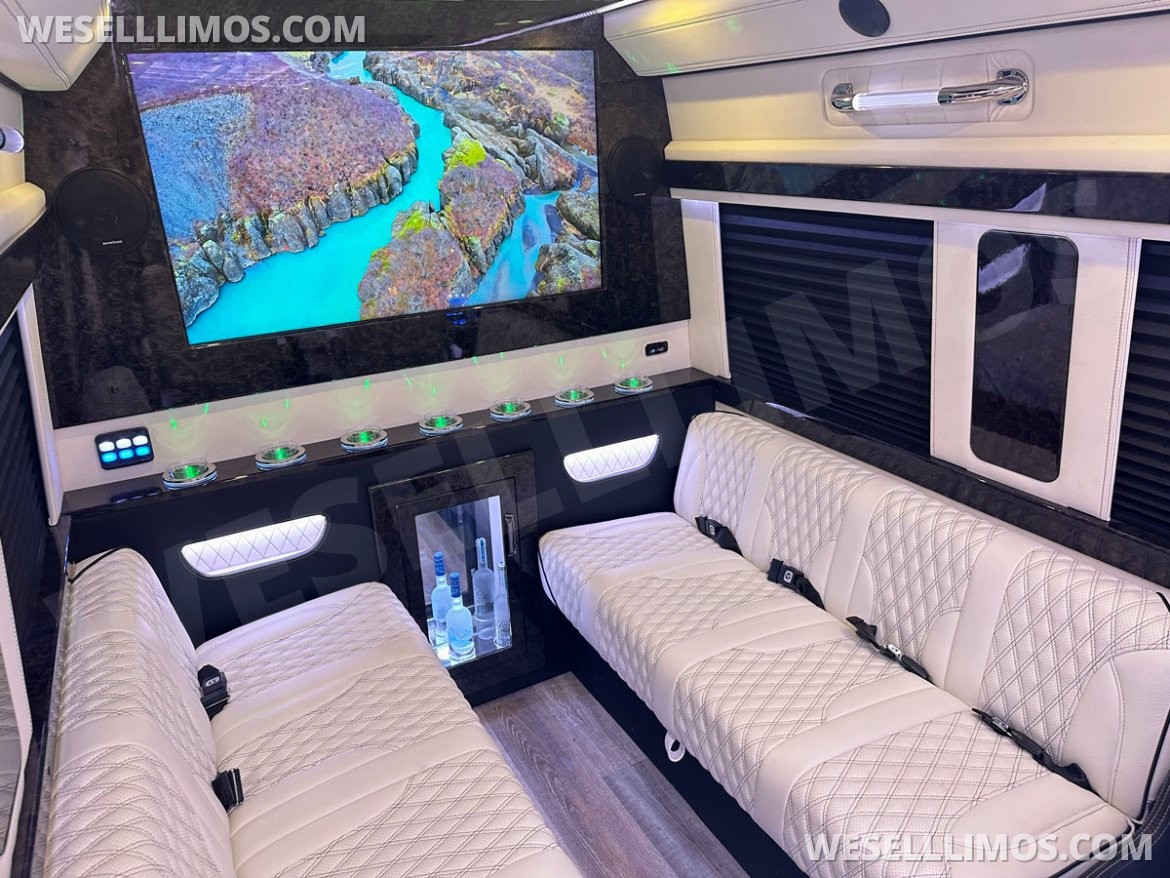 Sprinter for Sale in Elkhart, IN - Photo 4