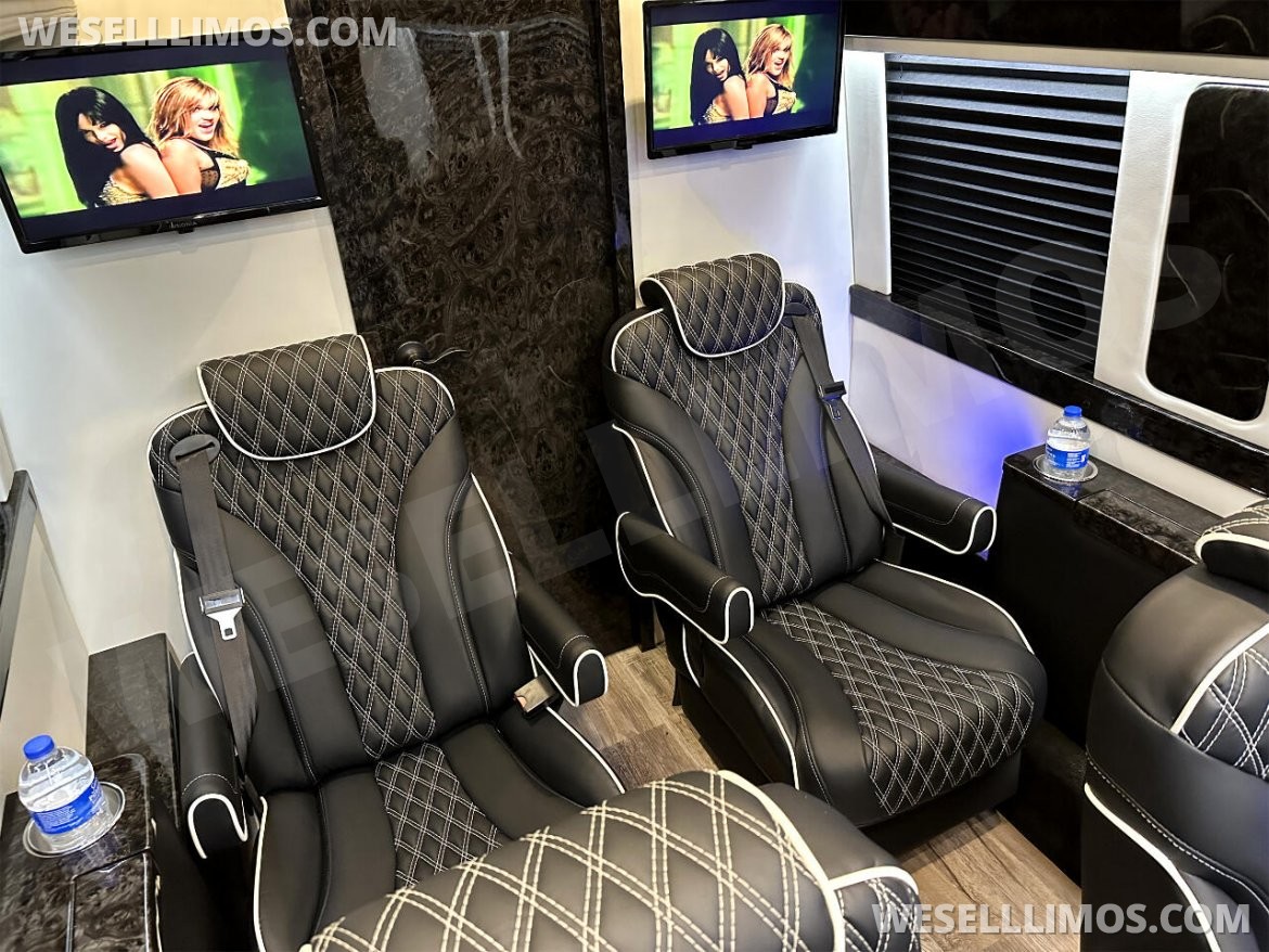 Sprinter for Sale in Elkhart, IN - Photo 4