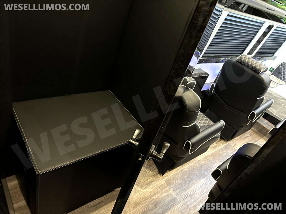Sprinter for Sale in Elkhart, IN - Photo 11