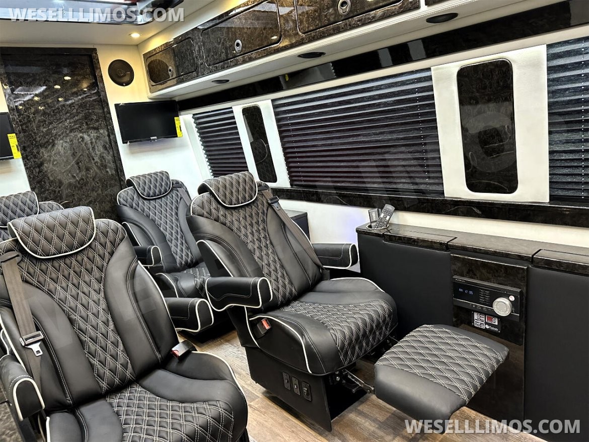 Sprinter for Sale in Elkhart, IN - Photo 12