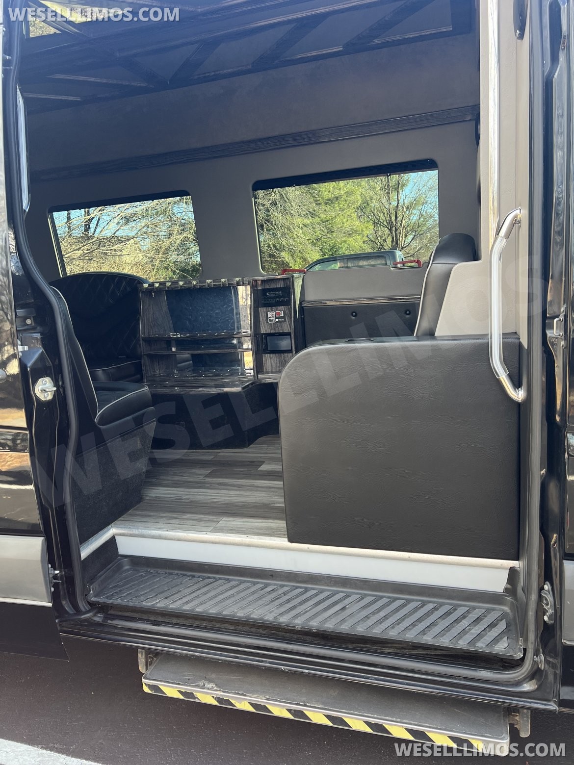 Limo Bus for Sale in Great Falls, VA - Photo 23
