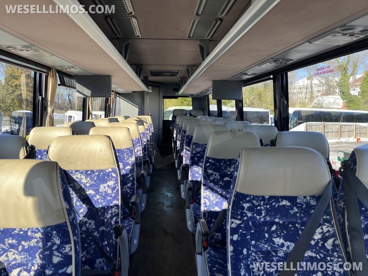 Motorcoach for Sale in Pasadena, MD - Photo 5
