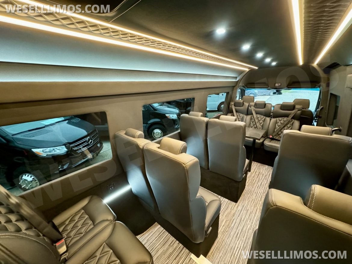 Shuttle Bus for Sale in Erie, PA - Photo 6