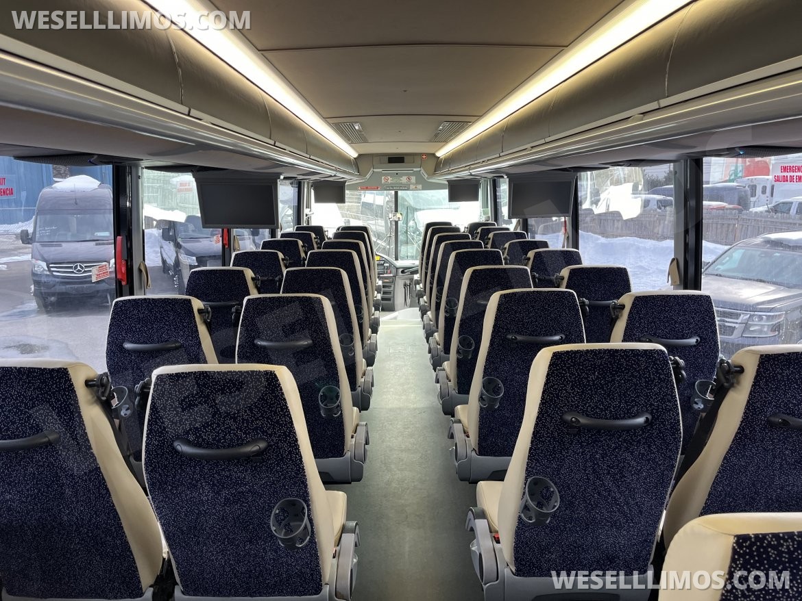 Motorcoach for Sale in Pasadena, MD - Photo 7