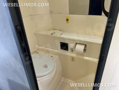 2016 Temsa TS 35E Motorcoach - Motorcoach for Sale in Pasadena, MD - Photo 9