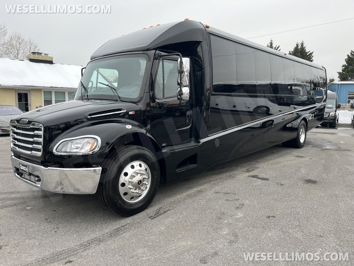Executive Shuttle for Sale in Pasadena, MD - Photo 4