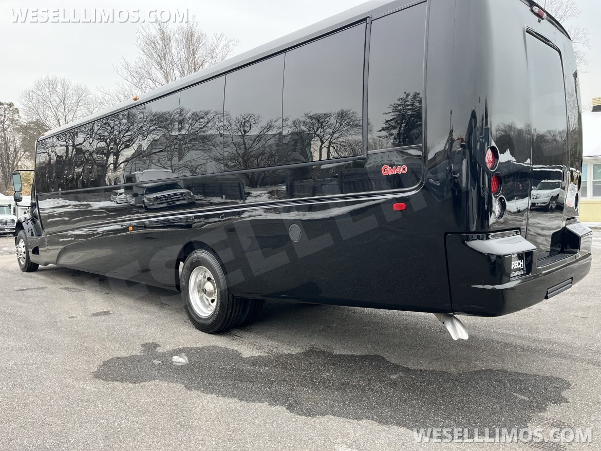 Executive Shuttle for Sale in Pasadena, MD - Photo 5