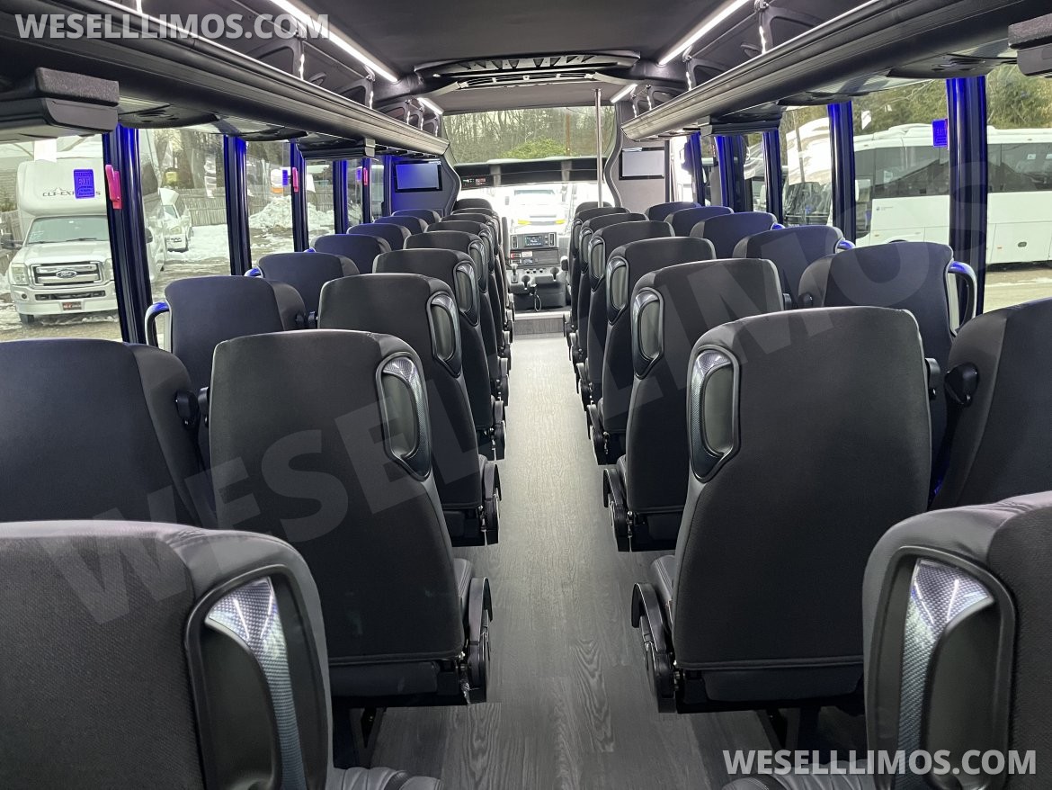 Executive Shuttle for Sale in Pasadena, MD - Photo 6