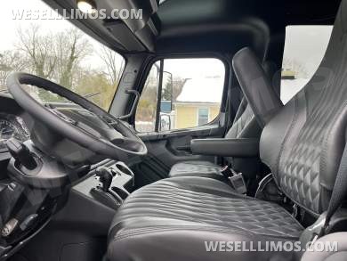 2026 Grech Freightliner GM 40 Executive Shuttle - Executive Shuttle for Sale in Pasadena, MD - Photo 10