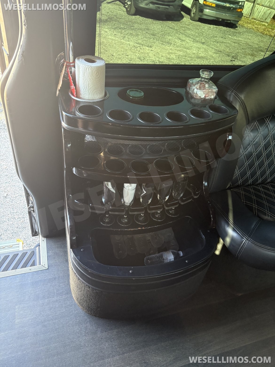 Limo Bus for Sale in Upper Marlboro, MD - Photo 8